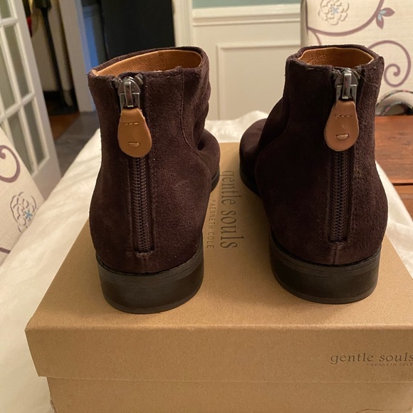 Gentle Souls chocolate brown booties - Picture 5 of 7